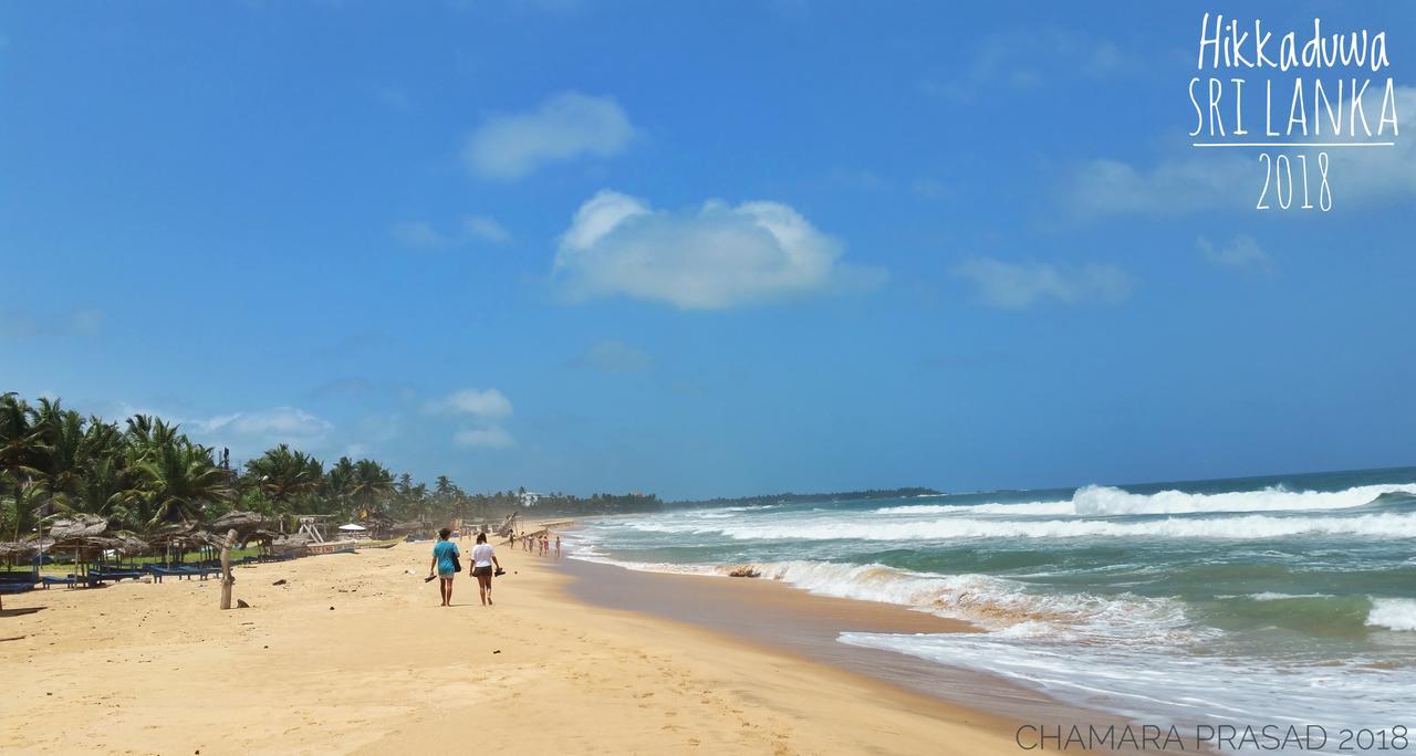 Neela'S Beach Inn Хиккадува Экстерьер фото